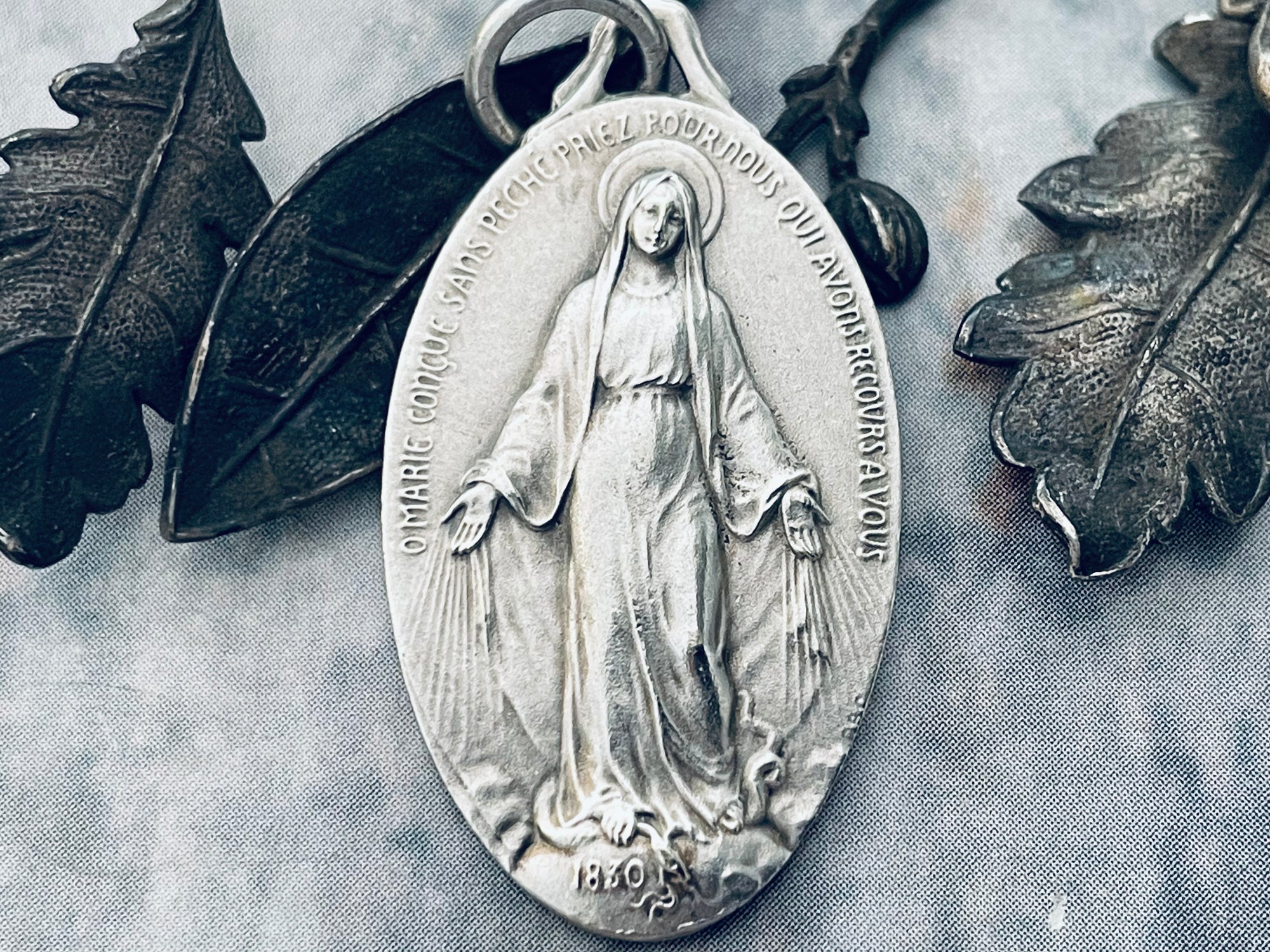 Vintage French Miraculous Medal