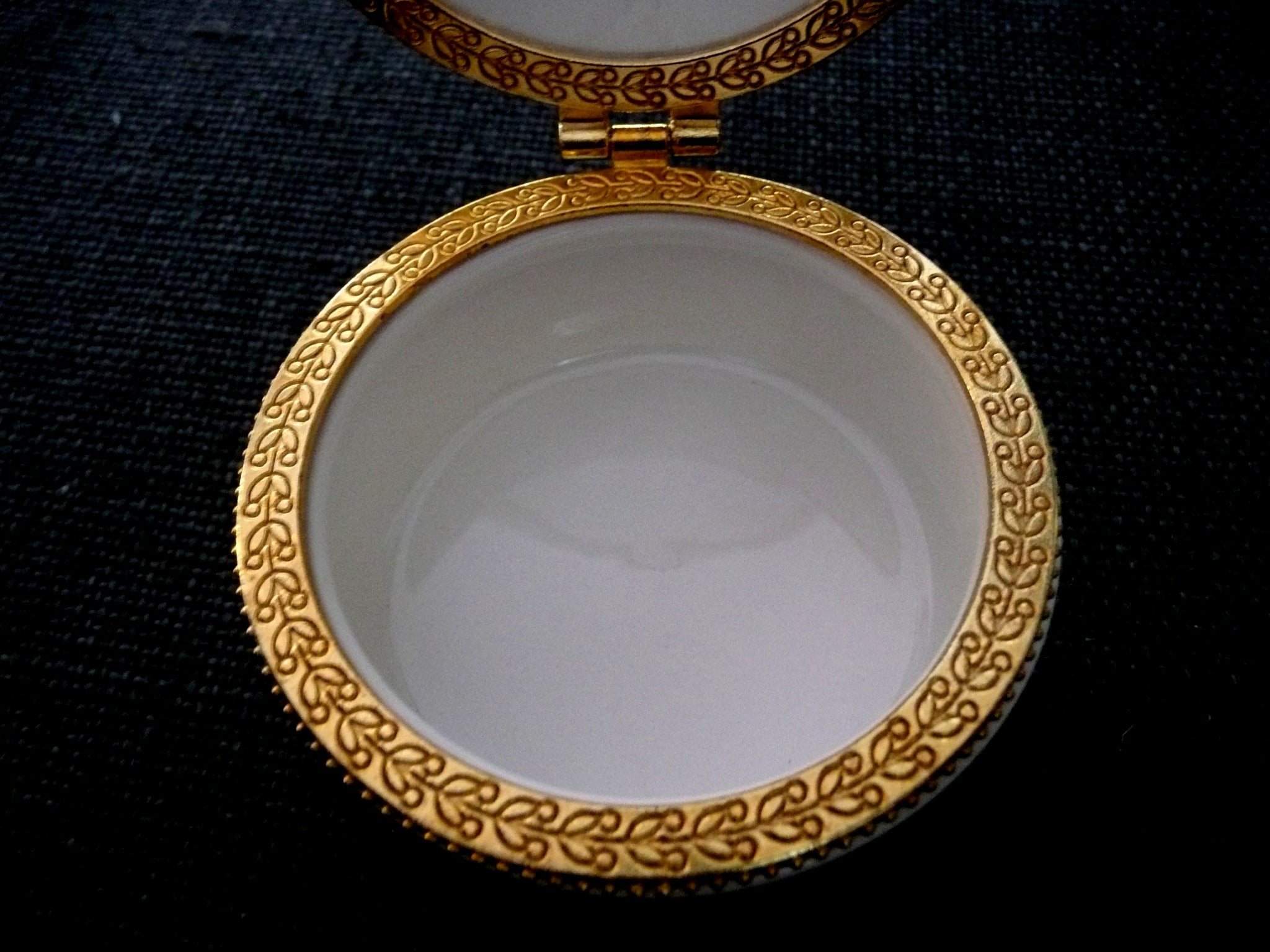 Baptism Porcelain Rosary Box with Glass Top josieandperri