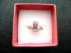 Vintage French Art Nouveau Red Glass Ring