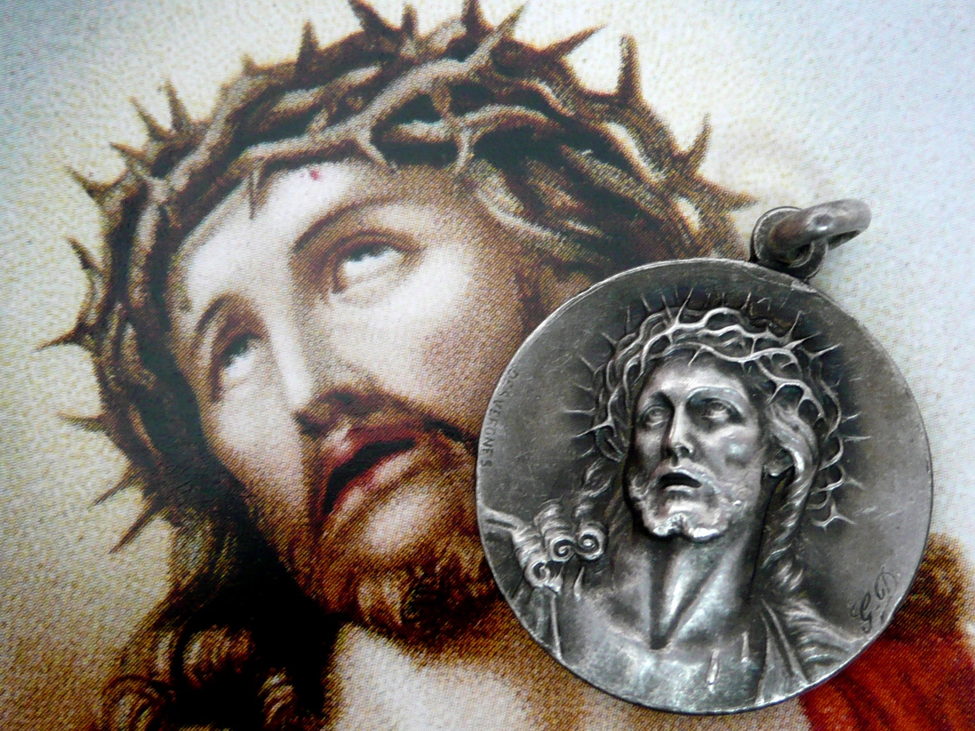 Vintage French 1933 Holy Year Medal of Jesus Crowned with Thorns, Face of Jesus Medal